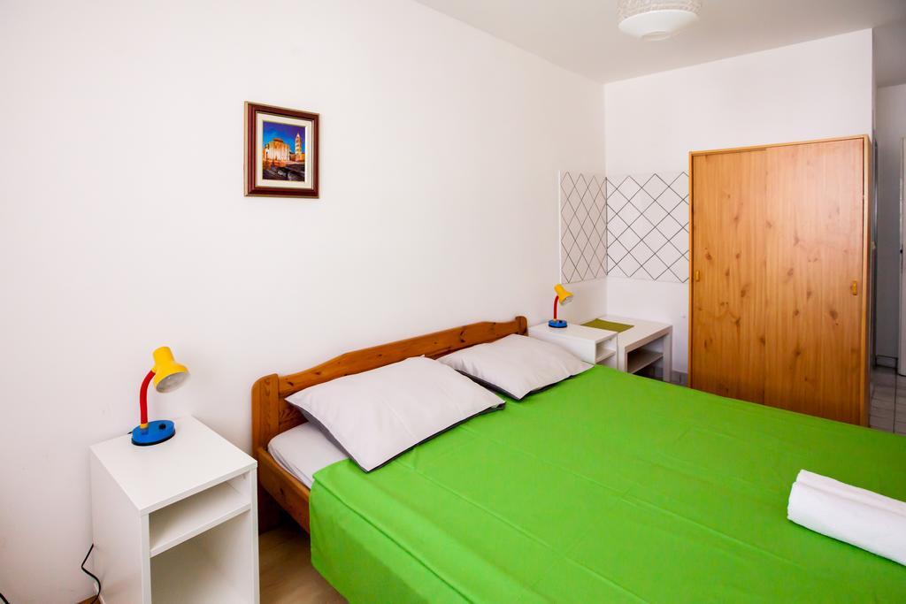 זאדאר Friendly People'S Guest House מראה חיצוני תמונה