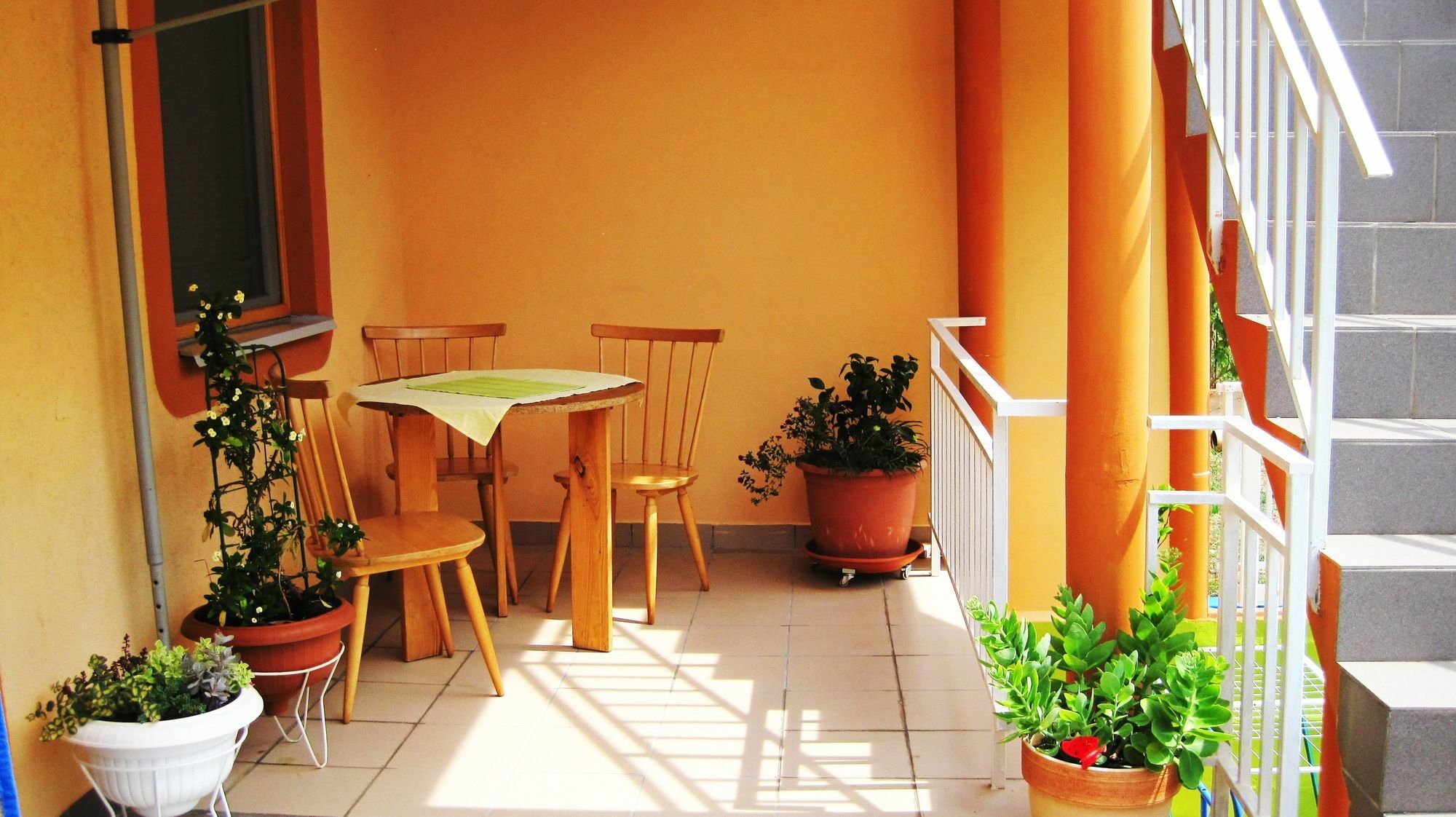 זאדאר Friendly People'S Guest House מראה חיצוני תמונה
